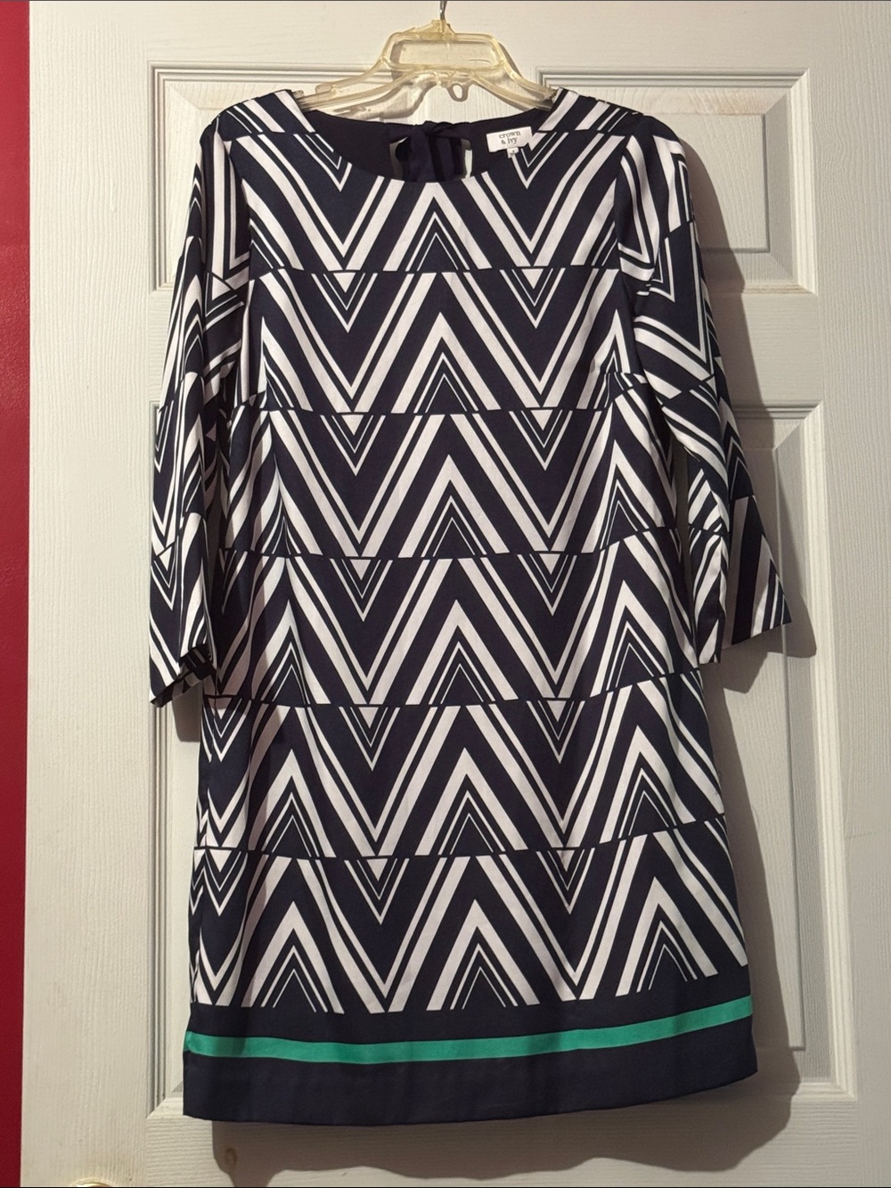 crown & ivy Navy and White Chevron Shift Dress with Green Hem Stripe